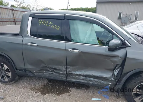 2017 Honda Ridgeline Rtl-E z USA, uszkodzony, nr VIN 5FPYK3F78HB033853